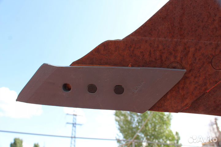 Плуг Unia VIS 5+1, 2014