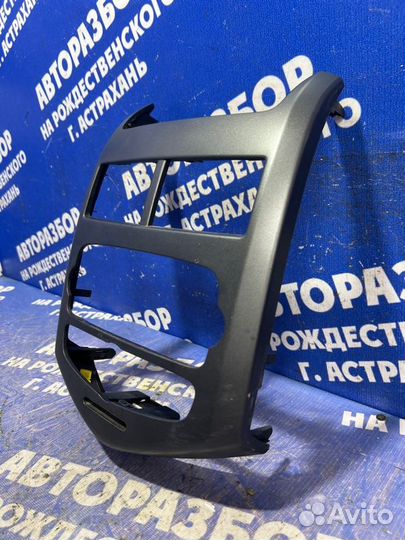 Накладка центральной консоли Chevrolet Aveo T300