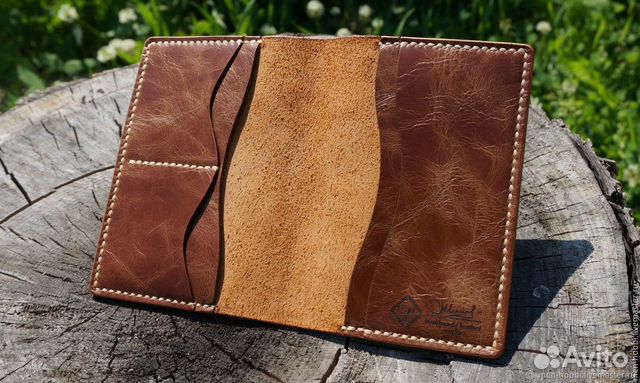 Обложка на паспорт из натурал. кожи ручной работы