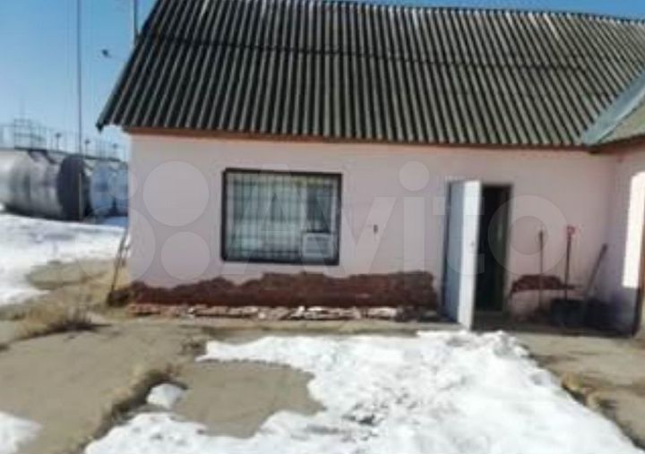 Нефтебаза, 7000 м²