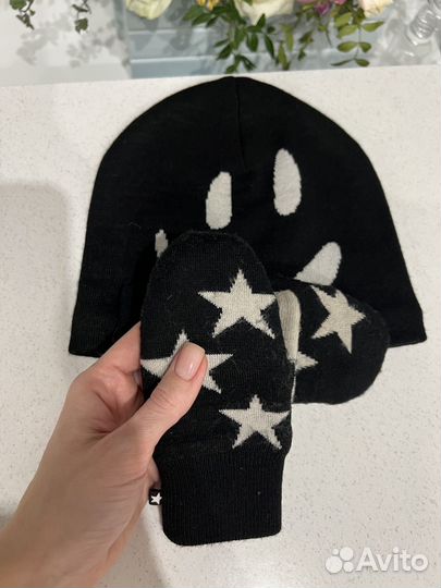 Шапка и варежки Molo