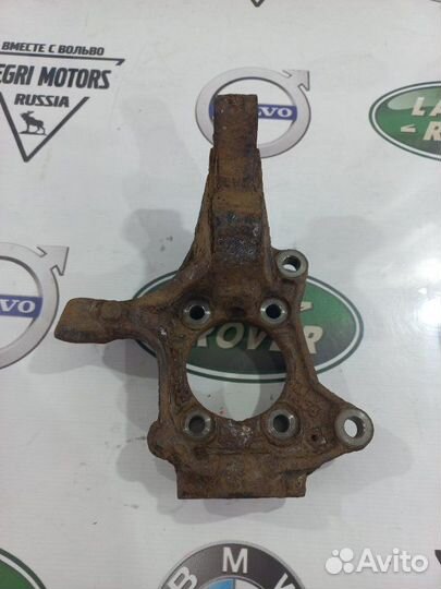 Кулак цапфа поворотный левый Volvo XC90 (03-14)