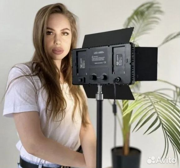 Свет для видеосъемки LED U800+