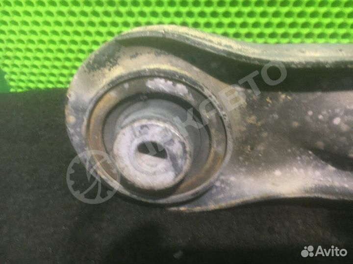 Рычаг передний правый Mercedes-Benz V W638