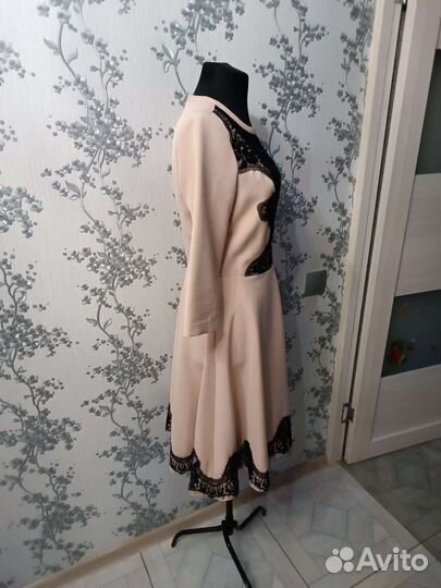 Платье Lusio 44 размер, новое