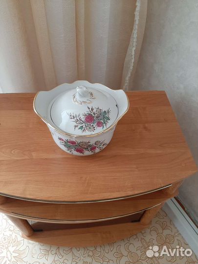 Посуда для подачи на стол первых и вторых блюд