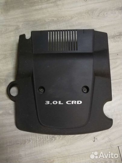 Крышка двигателя Jeep Grand WH 3.0