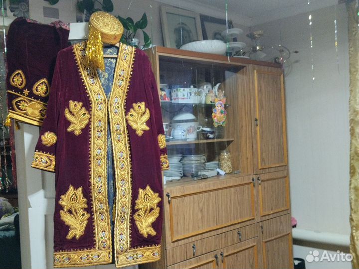 Узбекский национальный костюм ручной работы