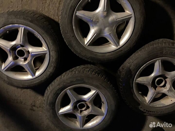 Литые диски с резиной от Мерседеса