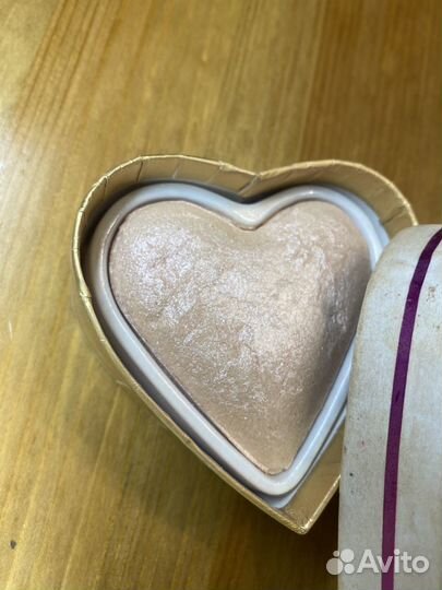 Хайлайтер Revolution Goddess of Love