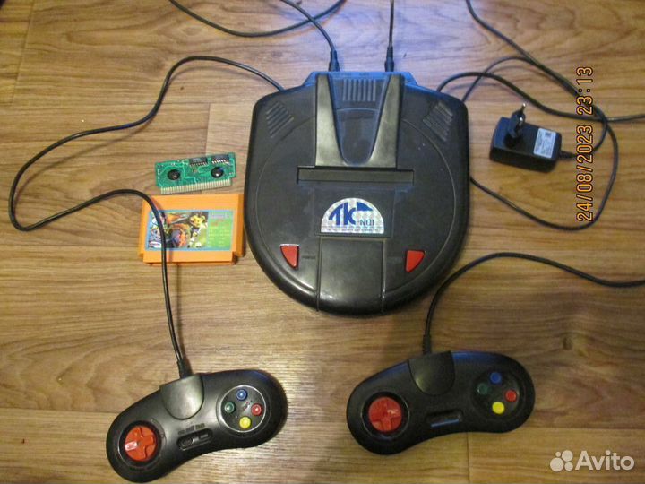 Приставка из 90-х Космическая Тарелка (Денди )