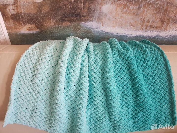 Плед детский вязаный