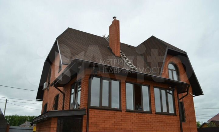 Дом 320 м² на участке 10 сот.