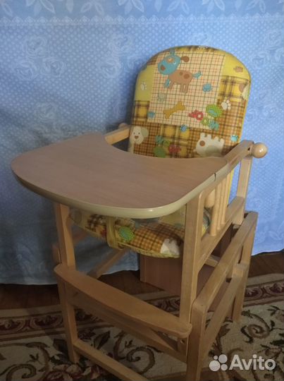 Стульчик-трансформер-парта для кормления ребенка