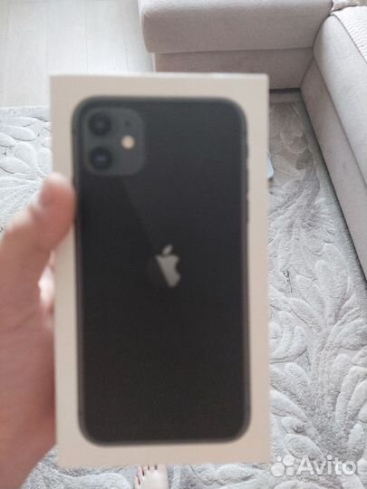 iPhone 11, 64 ГБ