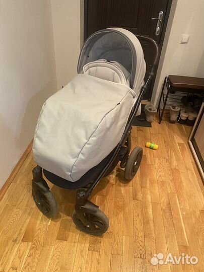 Прогулочная коляска 3в1