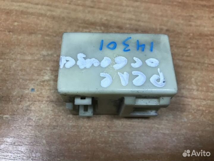 Блок управления светом Toyota 4Runner N130 с1989-1