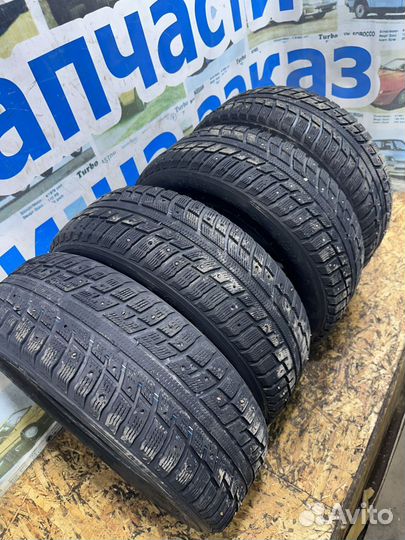 Kumho I'Zen KW22 205/60 R16