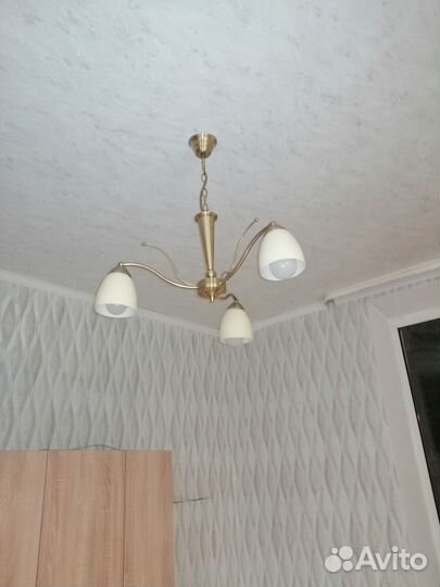 Люстра потолочная подвесная бу на три лампы