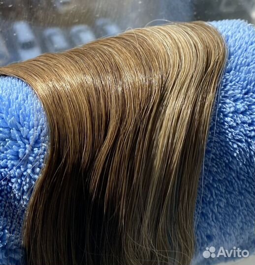 Волосы на заколках русые