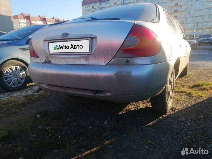 Ford Mondeo 2.0 МТ, 1998, 200 000 км