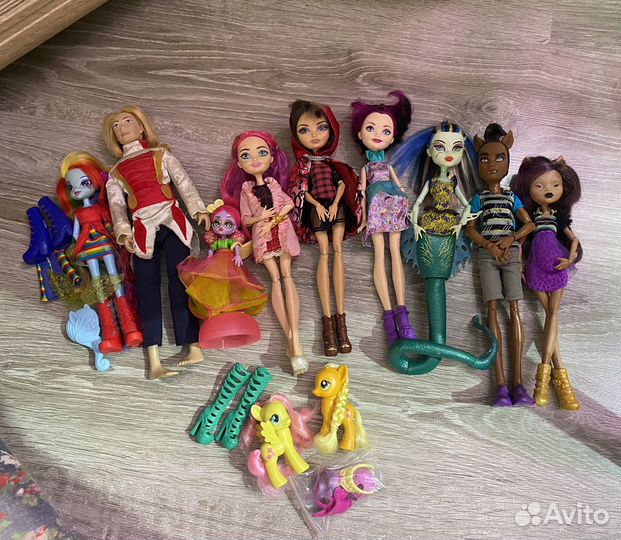 Куклы и пони