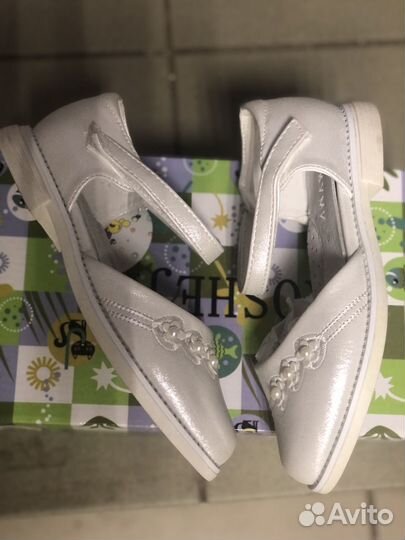Туфли новые для девочек