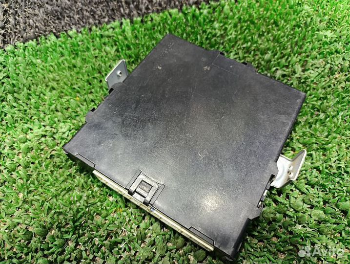 Блок управления двигателем Toyota Hilux