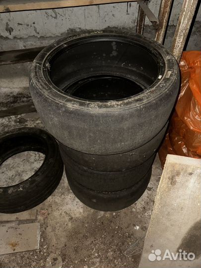 Слик резина r17