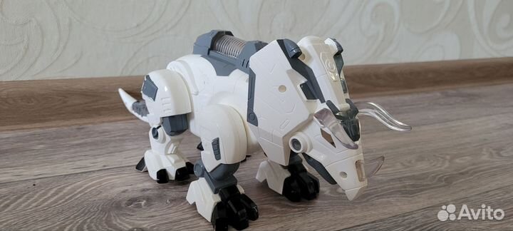 Робот динозавр