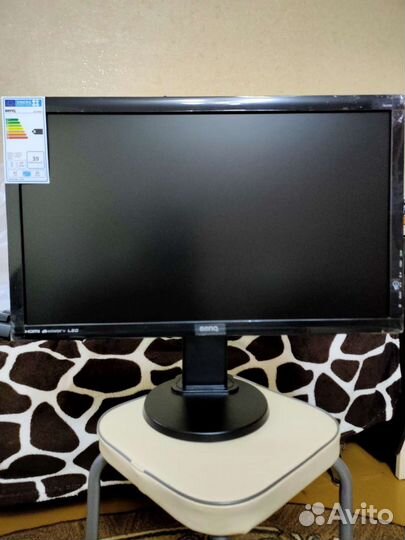 Новый монитор 24 дюйма