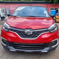 Renault Captur 1.5 AMT, 2018, 60 000 км, с пробегом, цена 1 090 000 руб.