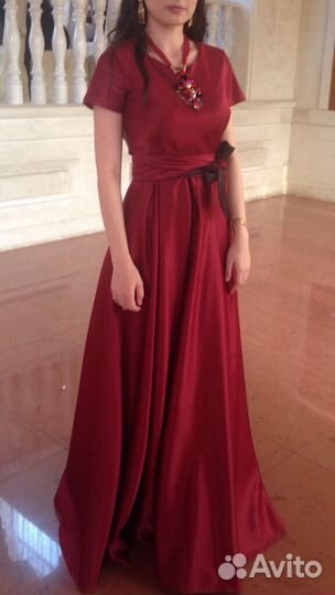 Платье вечернее