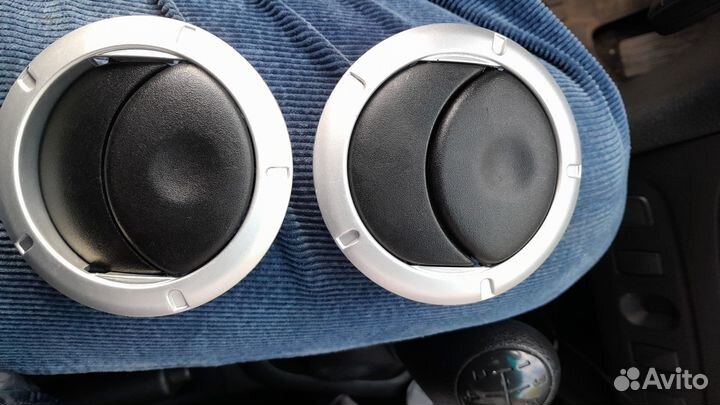 Дефлектор воздуховода и козырек renault логан