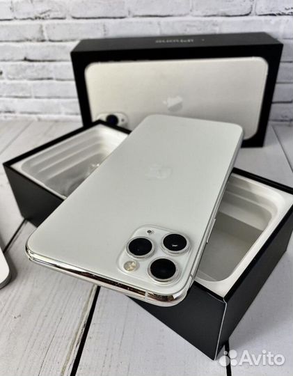 iPhone 11 Pro Max, 64 ГБ