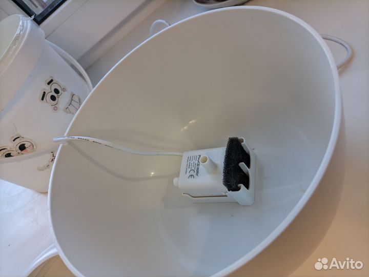 Фонтан поилка для кошек