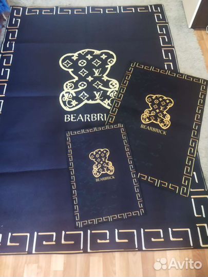 Ковер bearbrick