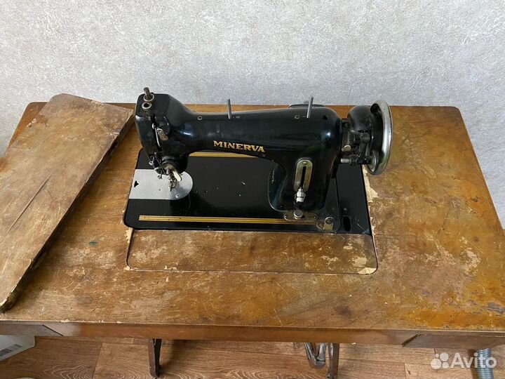 Швейная машина minerva