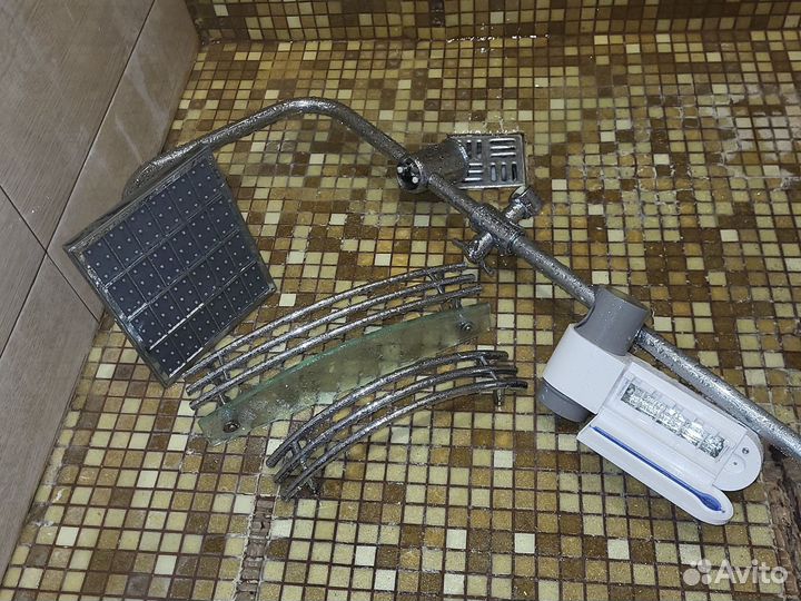 Стойка с тропическим душем и т.д