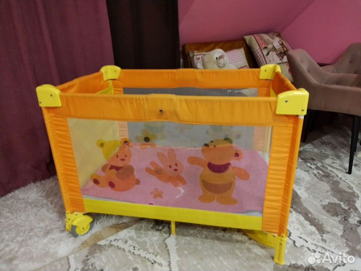 Детская кроватка