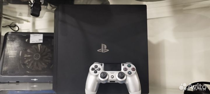 Sony playstation 4 pro 1tb