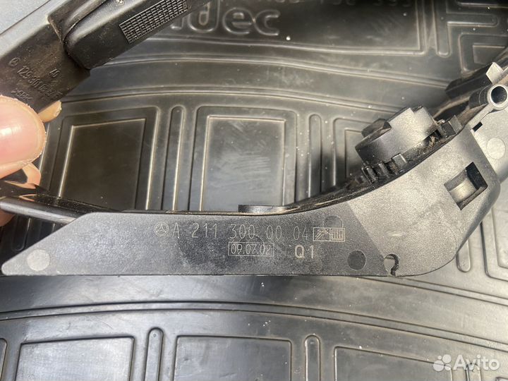 Педаль газа на mercedes 211
