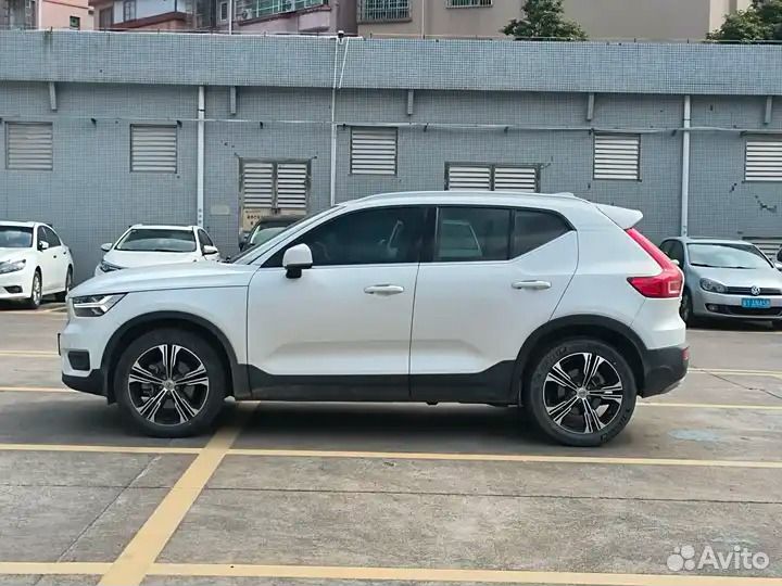 Volvo XC40 2.0 AT, 2021, 33 000 км