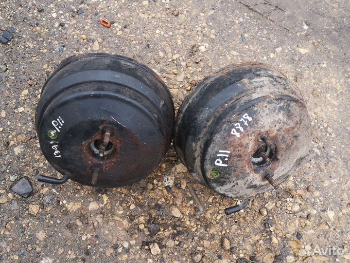 Вакуум тормозной Nissan Primera 11