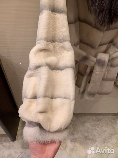 Шуба белая, кролик рекс, чернобурка, норка, р44