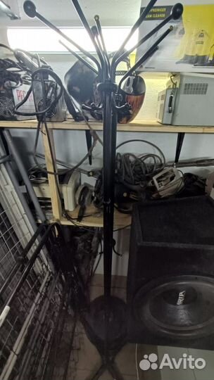 Вешалки для одежды