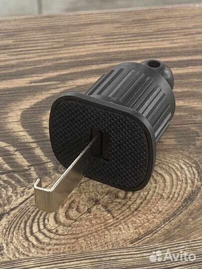 Автомобильный зажим в воздуховод