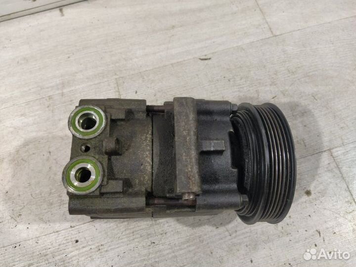 Компрессор кондиционера Ford Escape (01-06) 3