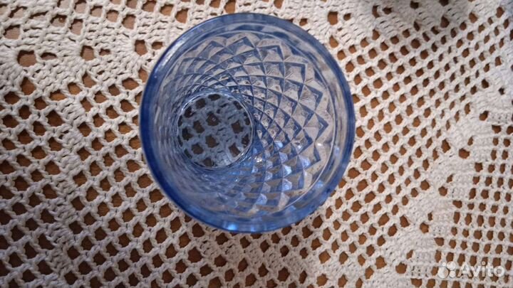 Старинное урановое стекло