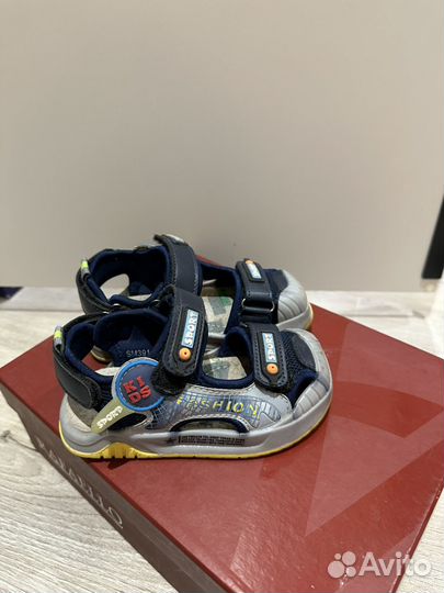 Сандалии детские